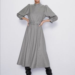*New w/ tags* Zara Houndstooth Belted Dress